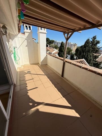 6 makuuhuone Rivitalo vuokrattavana paikassa Pedregalejo, Málaga kaupunki mukana uima-altaan 
autotalli - 2 000 € (Ref: 9627740)