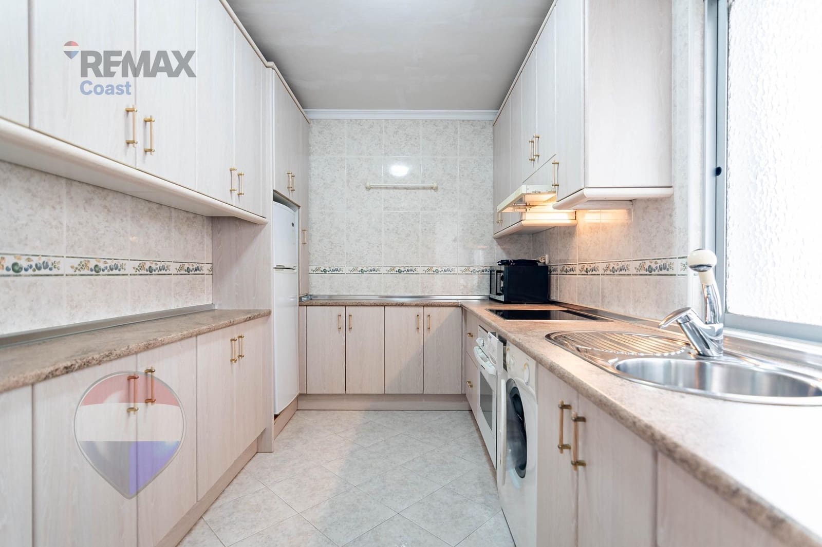 2 slaapkamer Flat te koop in Fuengirola met garage - € 550.000 (Ref: 9630218)