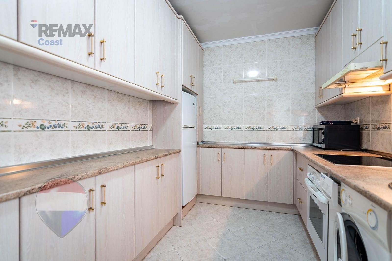 2 slaapkamer Flat te koop in Fuengirola met garage - € 550.000 (Ref: 9630218)