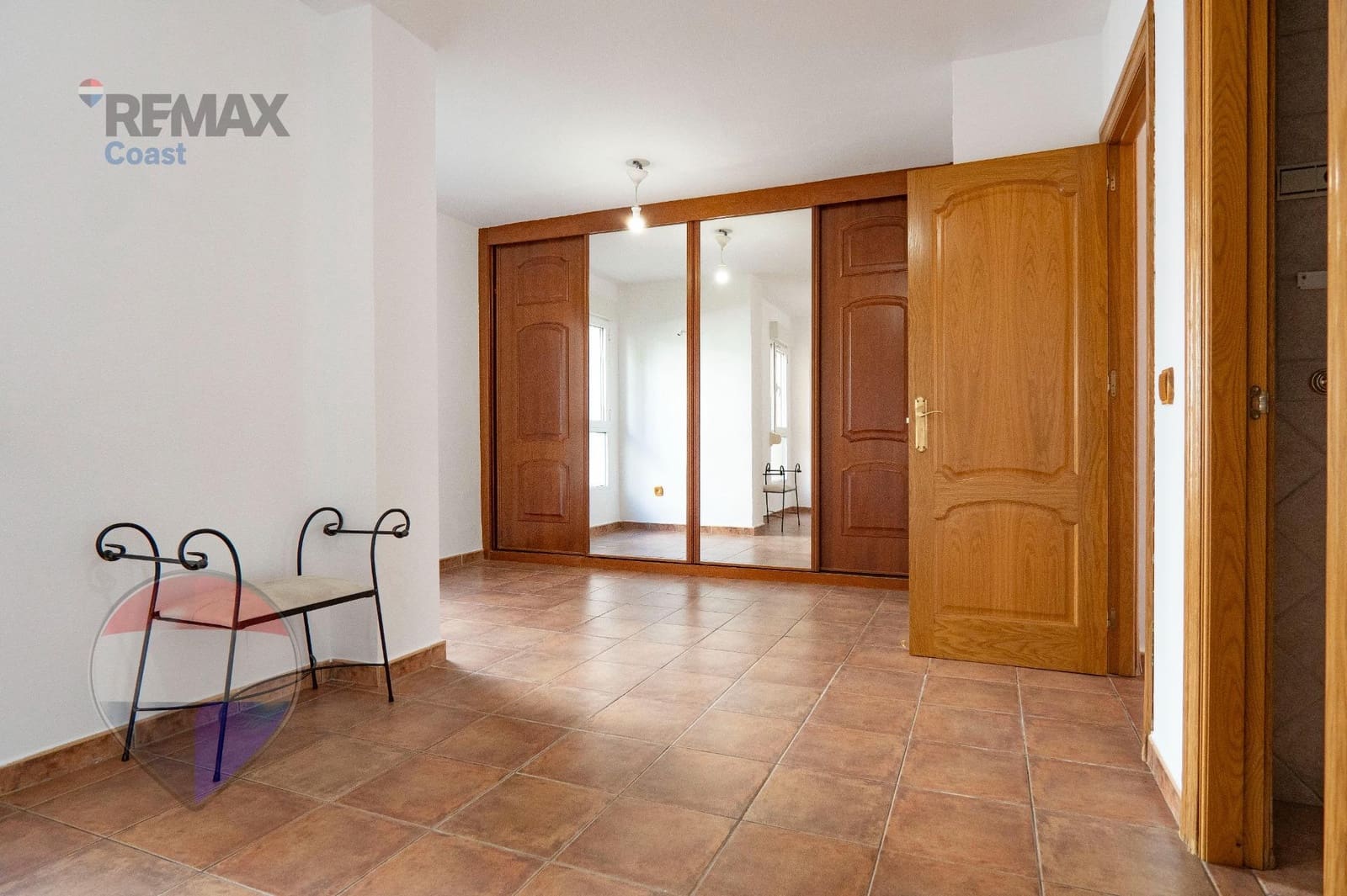 3 bedroom Flat for sale in Malaga city - € 405,000 (Ref: 9637743)