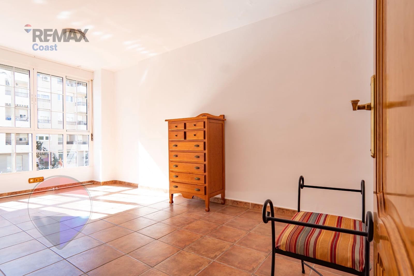 3 bedroom Flat for sale in Malaga city - € 405,000 (Ref: 9637743)