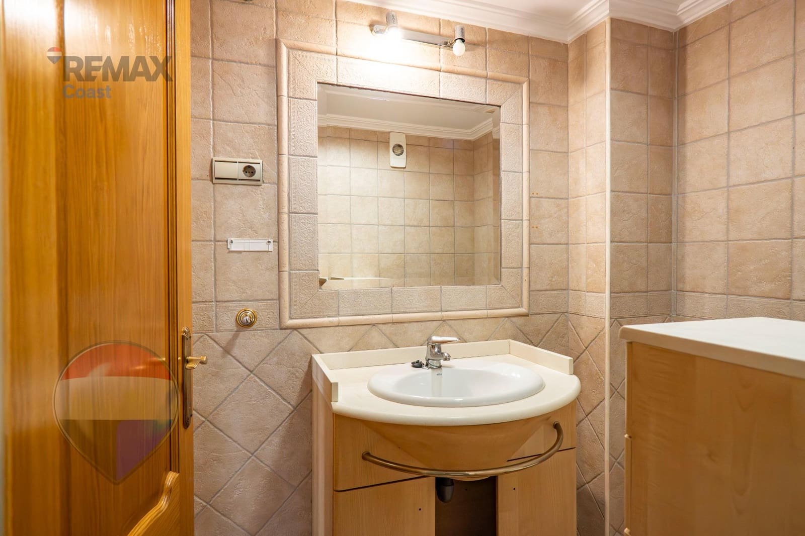 3 bedroom Flat for sale in Malaga city - € 405,000 (Ref: 9637743)