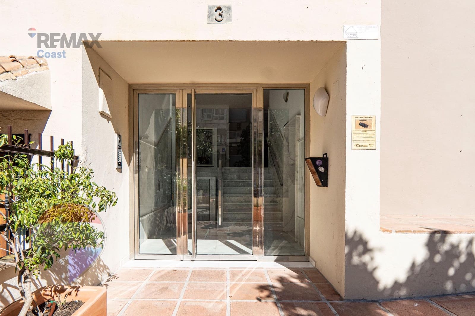 3 bedroom Flat for sale in Malaga city - € 405,000 (Ref: 9637743)