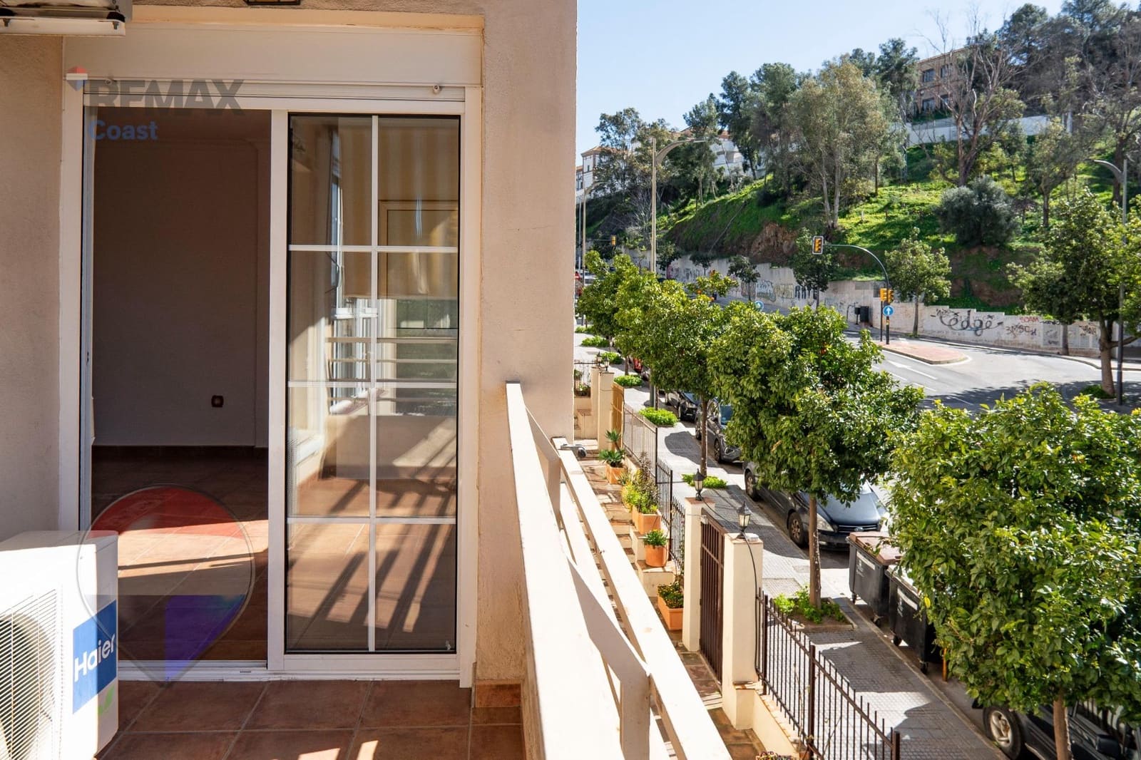 3 bedroom Flat for sale in Malaga city - € 405,000 (Ref: 9637743)