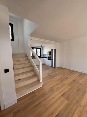 Adosado de 3 habitaciones en Cártama en alquiler con piscina garaje - 1.600 € (Ref: 9648347)