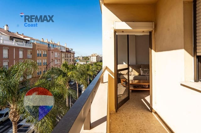 3 Zimmer Apartment zu vermieten in Rincón de la Victoria mit Garage - 1.400 € (Ref: 9674426)