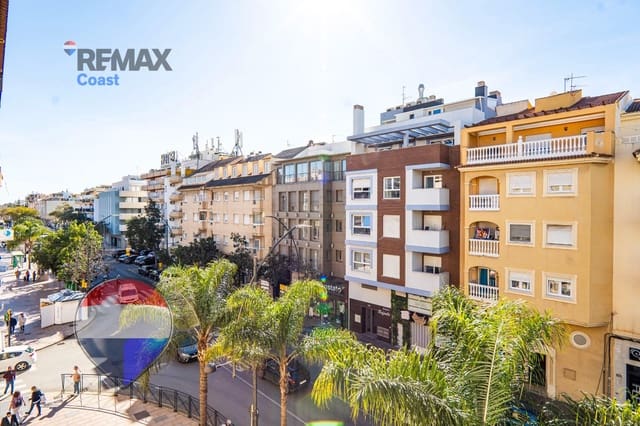 3 Zimmer Apartment zu vermieten in Rincón de la Victoria mit Garage - 1.400 € (Ref: 9674426)