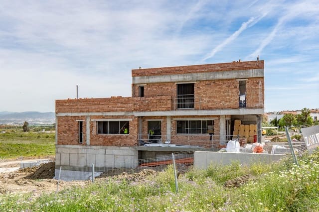 3 soveværelse Semi-Rækkehus til salg i Alhaurín de la Torre med swimmingpool - € 905.000 (Ref: 9674427)