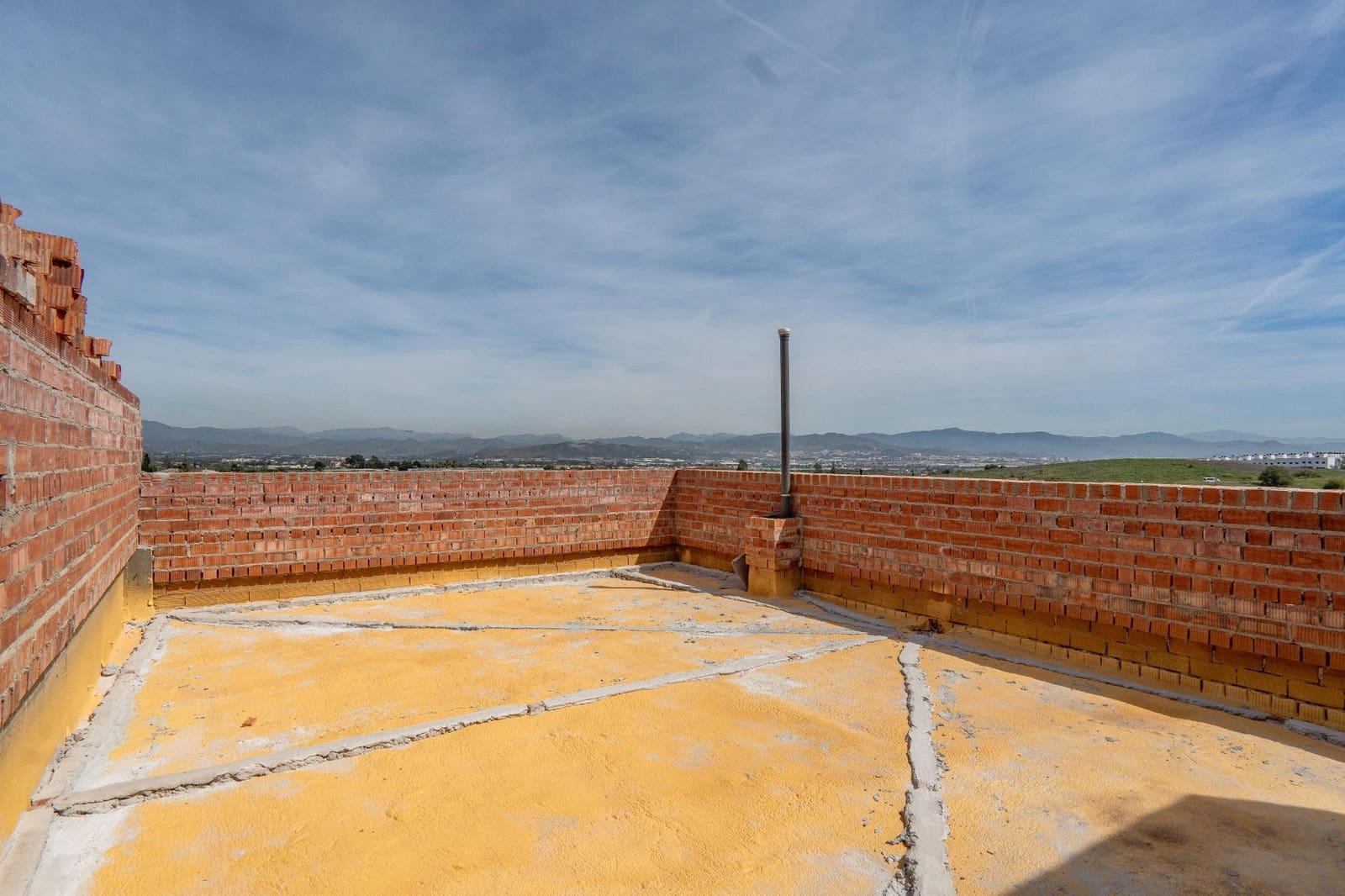 3 bedroom Semi-detached Villa for sale in Alhaurin de la Torre with pool - € 905,000 (Ref: 9674427)