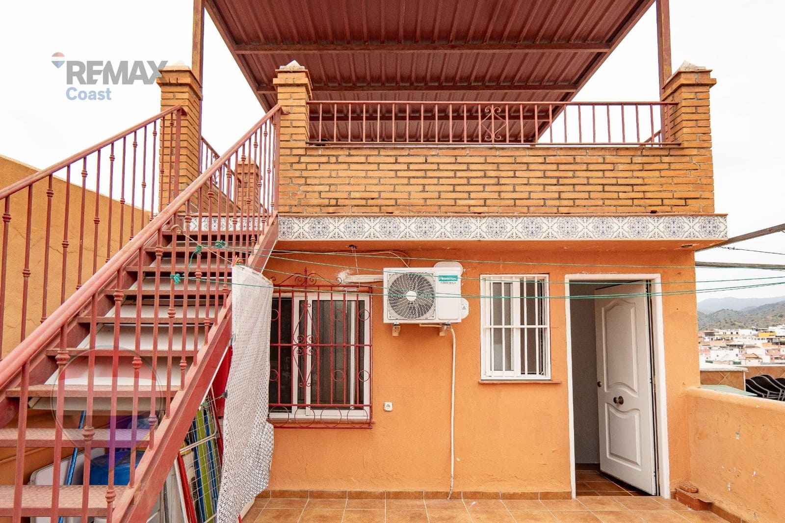 3 makuuhuone Omakotitalo myytävänä paikassa Malaga kaupunki - 266 000 € (Ref: 9679964)