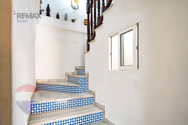 3 sovrum Hus till salu i Ciudad Jardín, Málaga stad - 256 000 € (Ref: 9679964)
