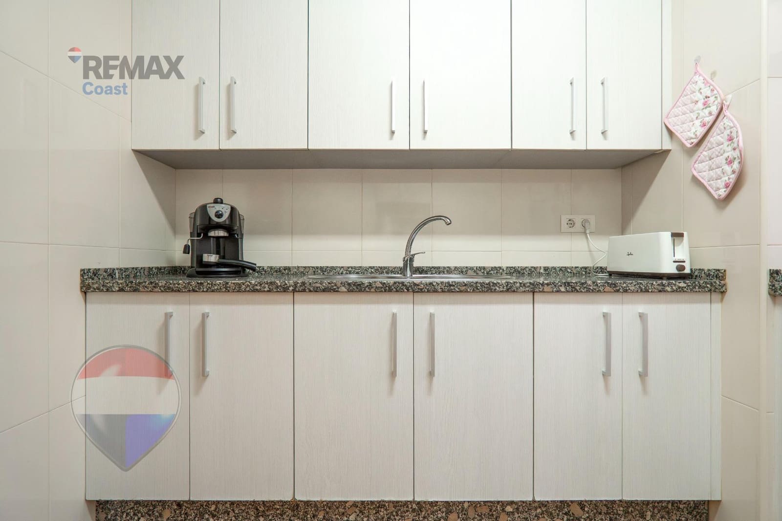 3 bedroom Flat for sale in Malaga city - € 295,000 (Ref: 9702080)