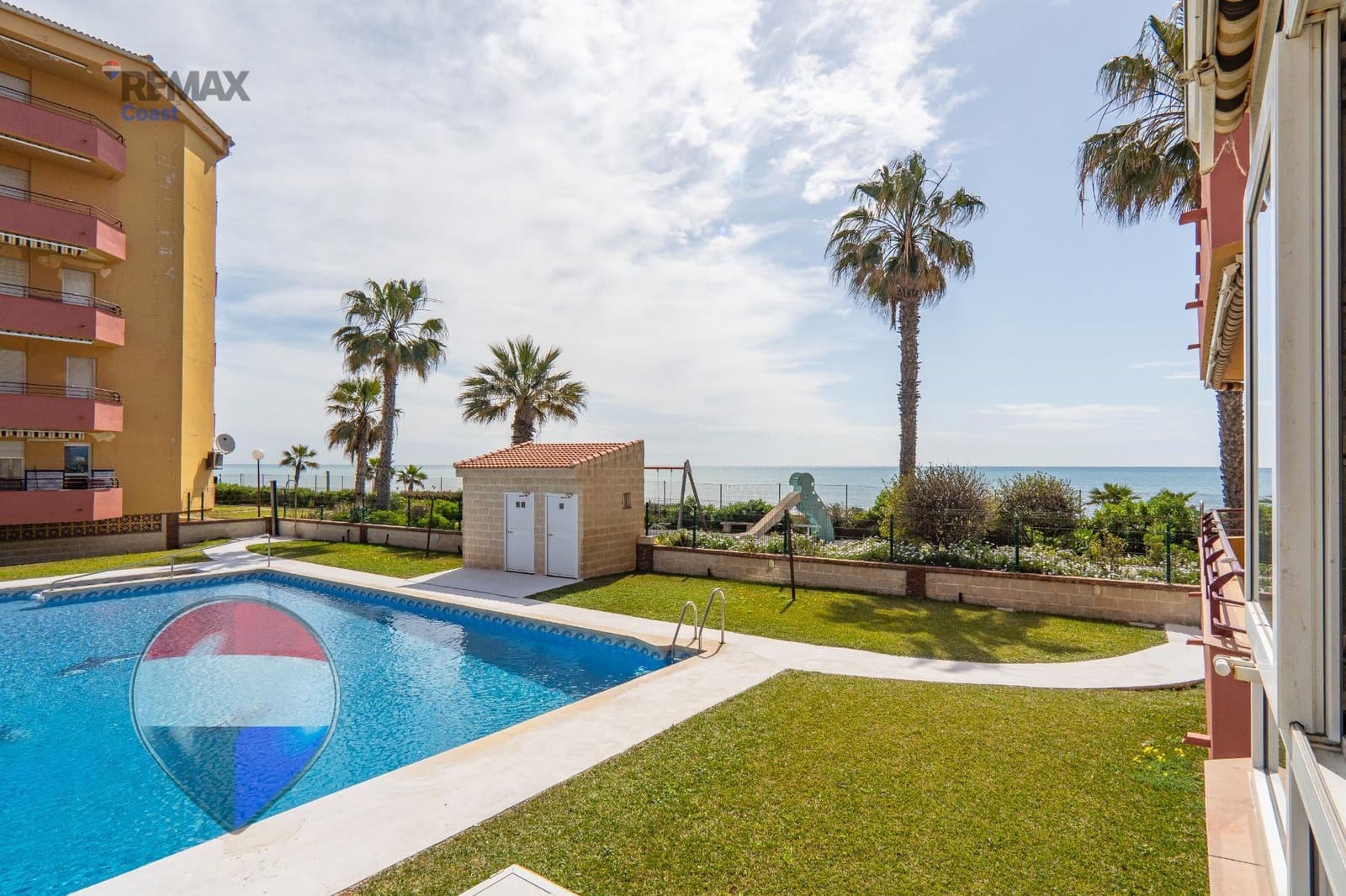 2 bedroom Flat for sale in Rincon de la Victoria with pool garage - € 385,000 (Ref: 9712118)