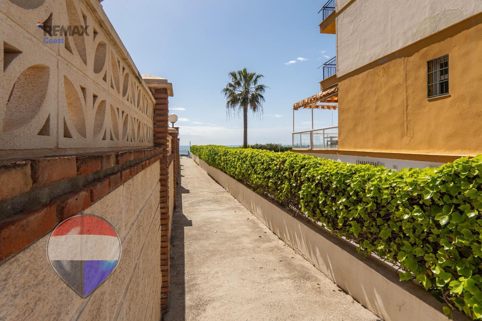 2 bedroom Flat for sale in Rincon de la Victoria with pool garage - € 385,000 (Ref: 9712118)