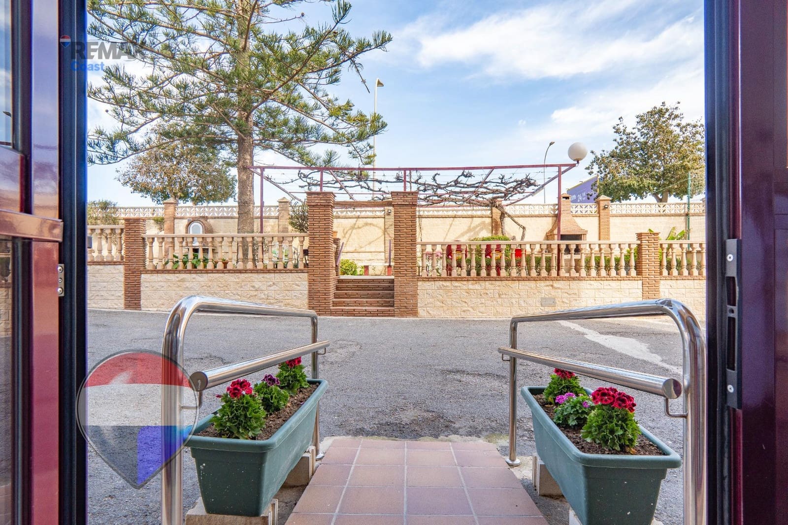 2 bedroom Flat for sale in Rincon de la Victoria with pool garage - € 385,000 (Ref: 9712118)