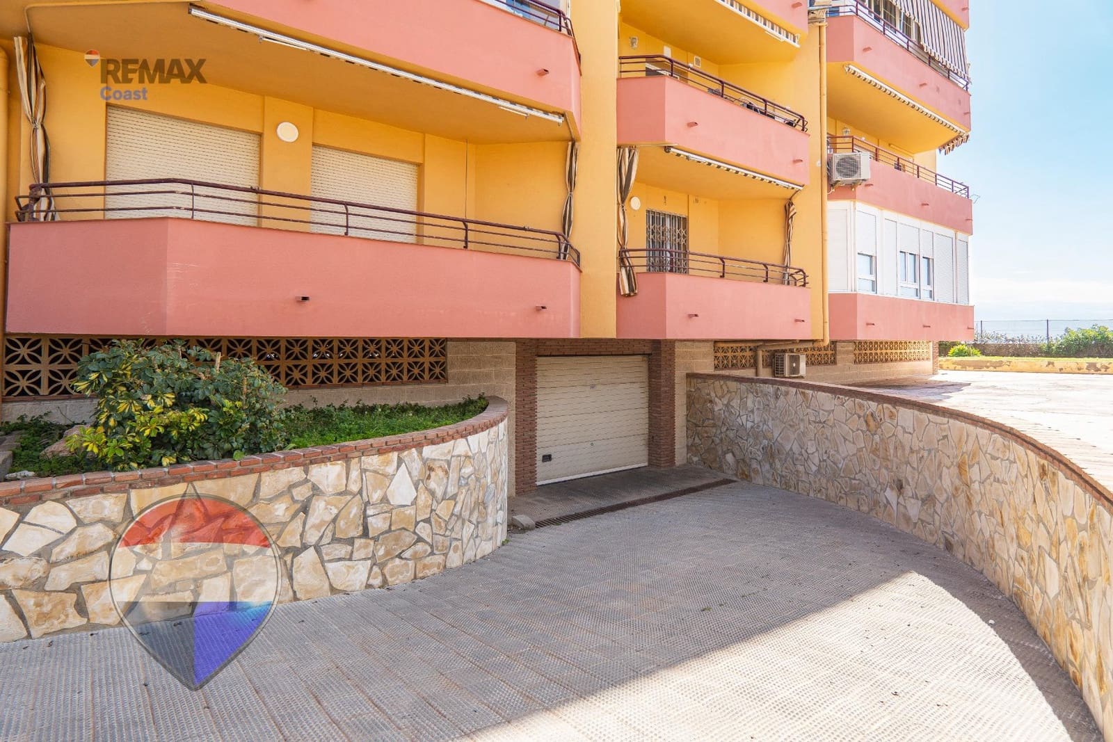 2 bedroom Flat for sale in Rincon de la Victoria with pool garage - € 385,000 (Ref: 9712118)