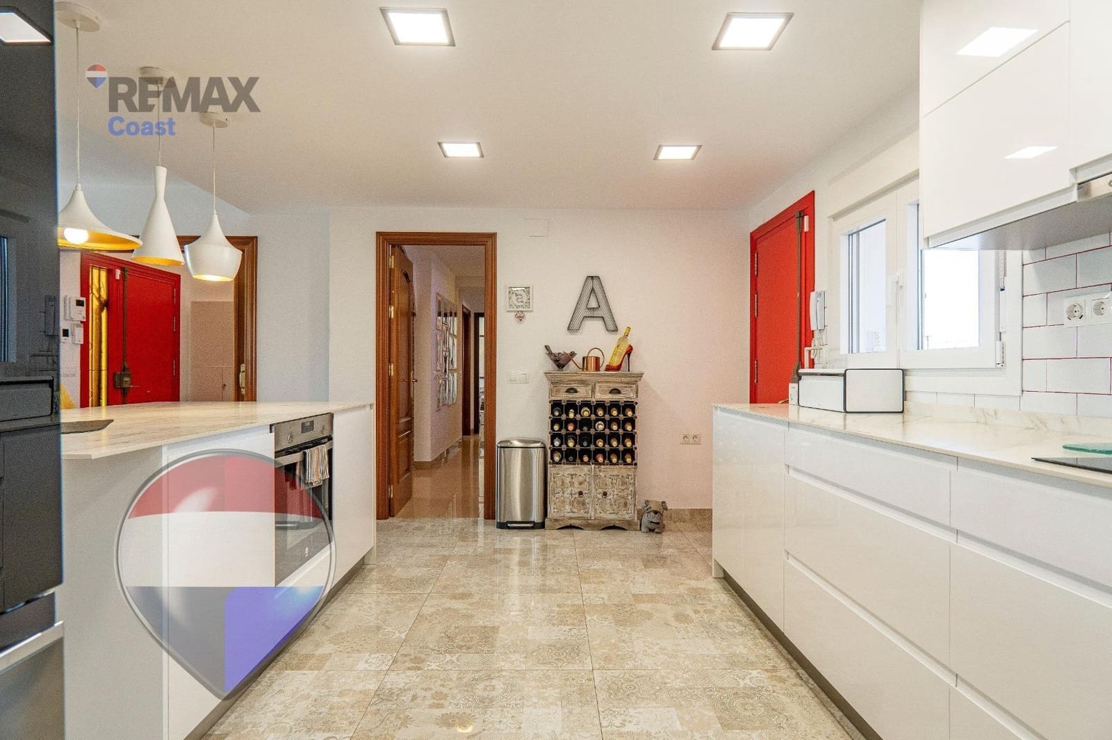 7 chambre Villa/Maison à vendre à La Cala del Moral avec piscine garage - 1 395 000 € (Ref: 9715057)