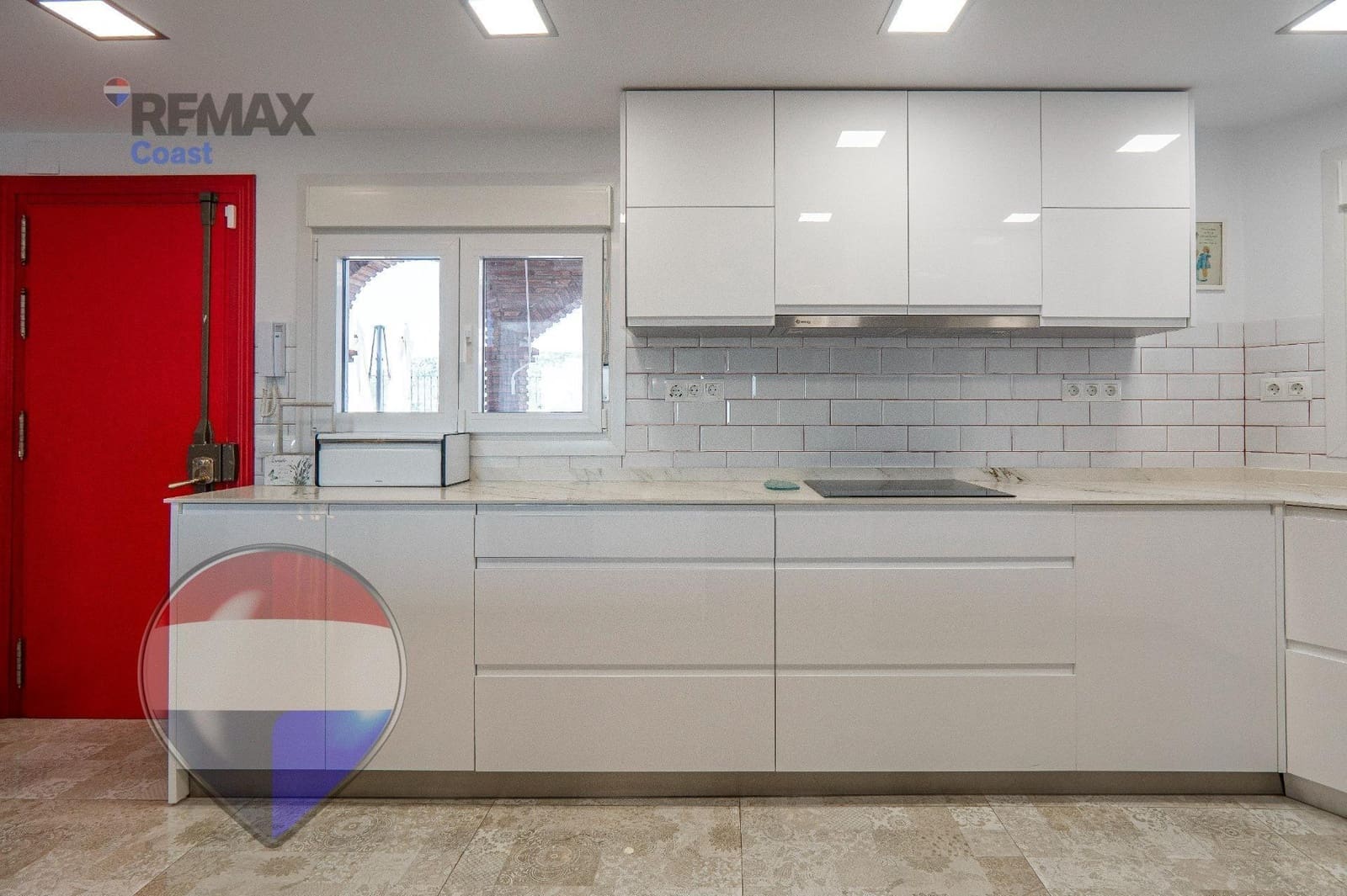 7 chambre Villa/Maison à vendre à La Cala del Moral avec piscine garage - 1 395 000 € (Ref: 9715057)