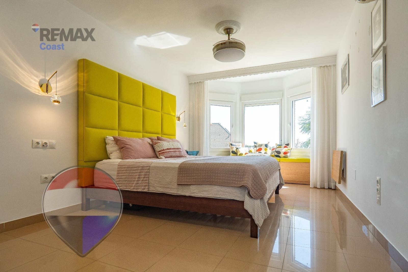 7 chambre Villa/Maison à vendre à La Cala del Moral avec piscine garage - 1 395 000 € (Ref: 9715057)