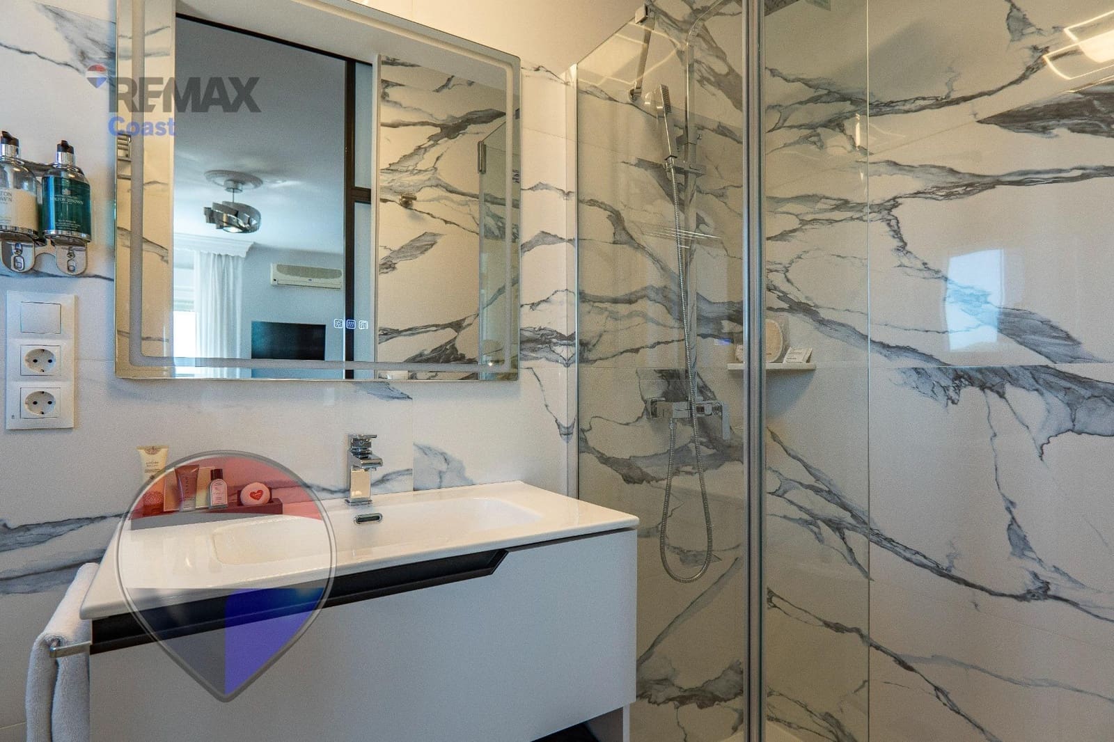 7 chambre Villa/Maison à vendre à La Cala del Moral avec piscine garage - 1 395 000 € (Ref: 9715057)