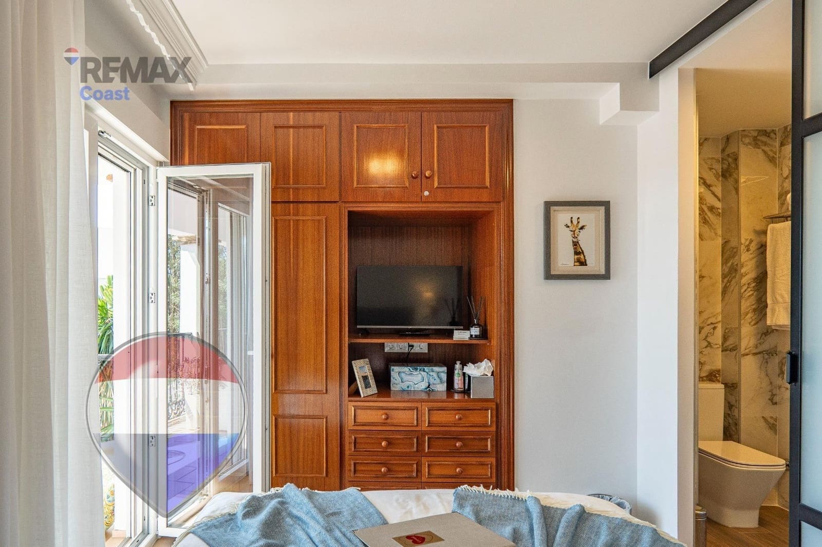 7 chambre Villa/Maison à vendre à La Cala del Moral avec piscine garage - 1 395 000 € (Ref: 9715057)