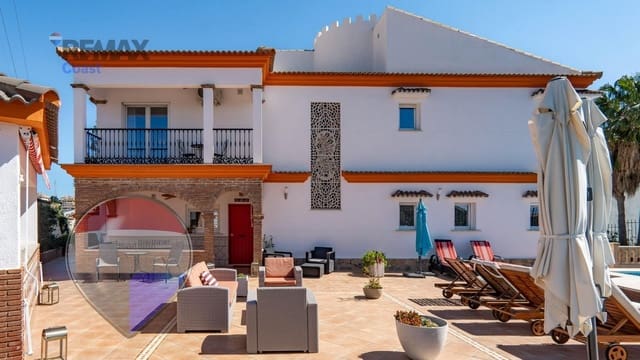 7 bedroom Villa for sale in La Cala del Moral, Rincón de la Victoria with pool garage - € 1,395,000 (Ref: 9715057)
