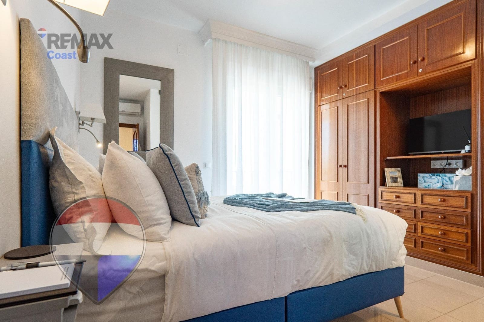 7 chambre Villa/Maison à vendre à La Cala del Moral avec piscine garage - 1 395 000 € (Ref: 9715057)