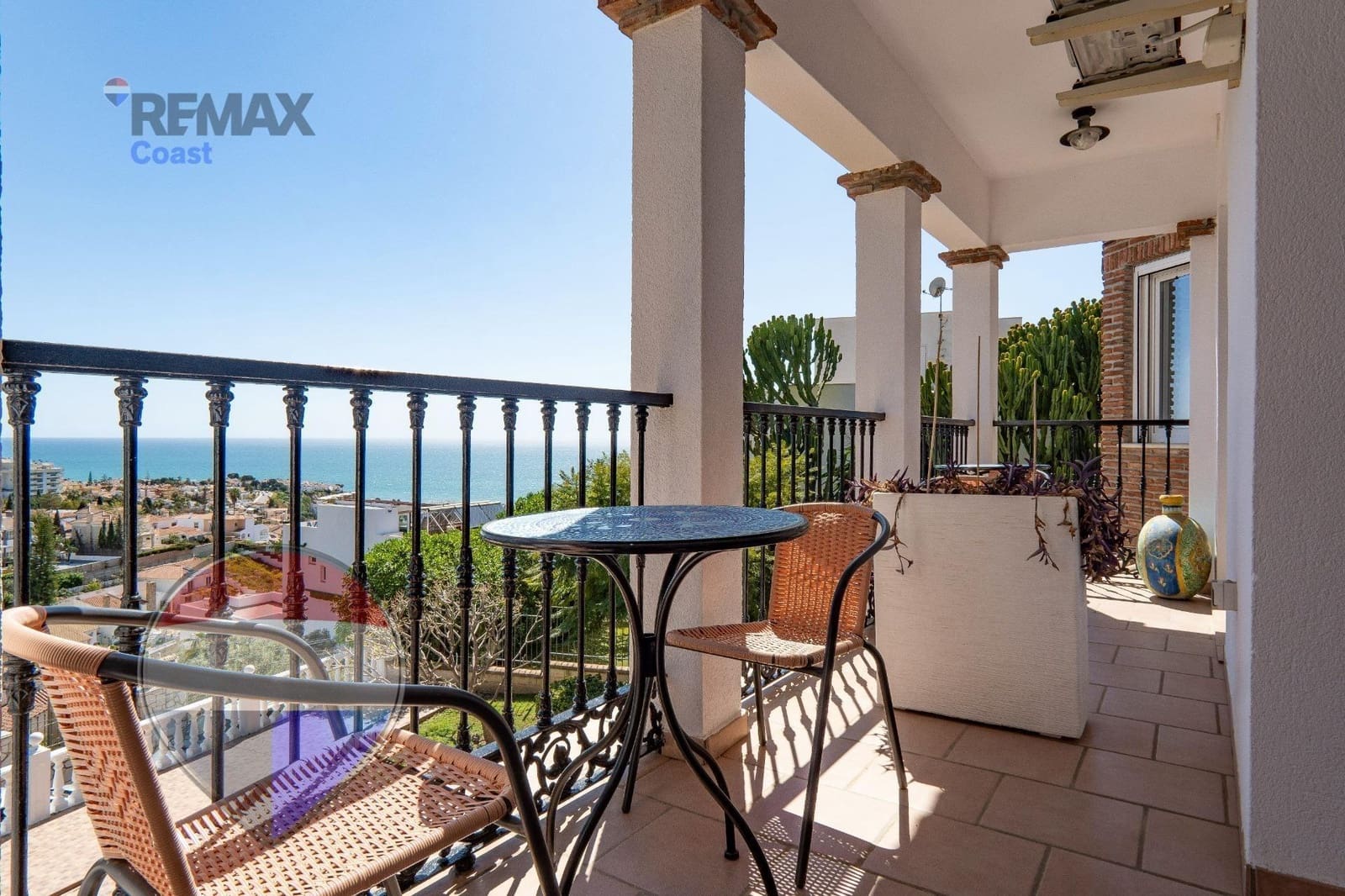 7 chambre Villa/Maison à vendre à La Cala del Moral avec piscine garage - 1 395 000 € (Ref: 9715057)