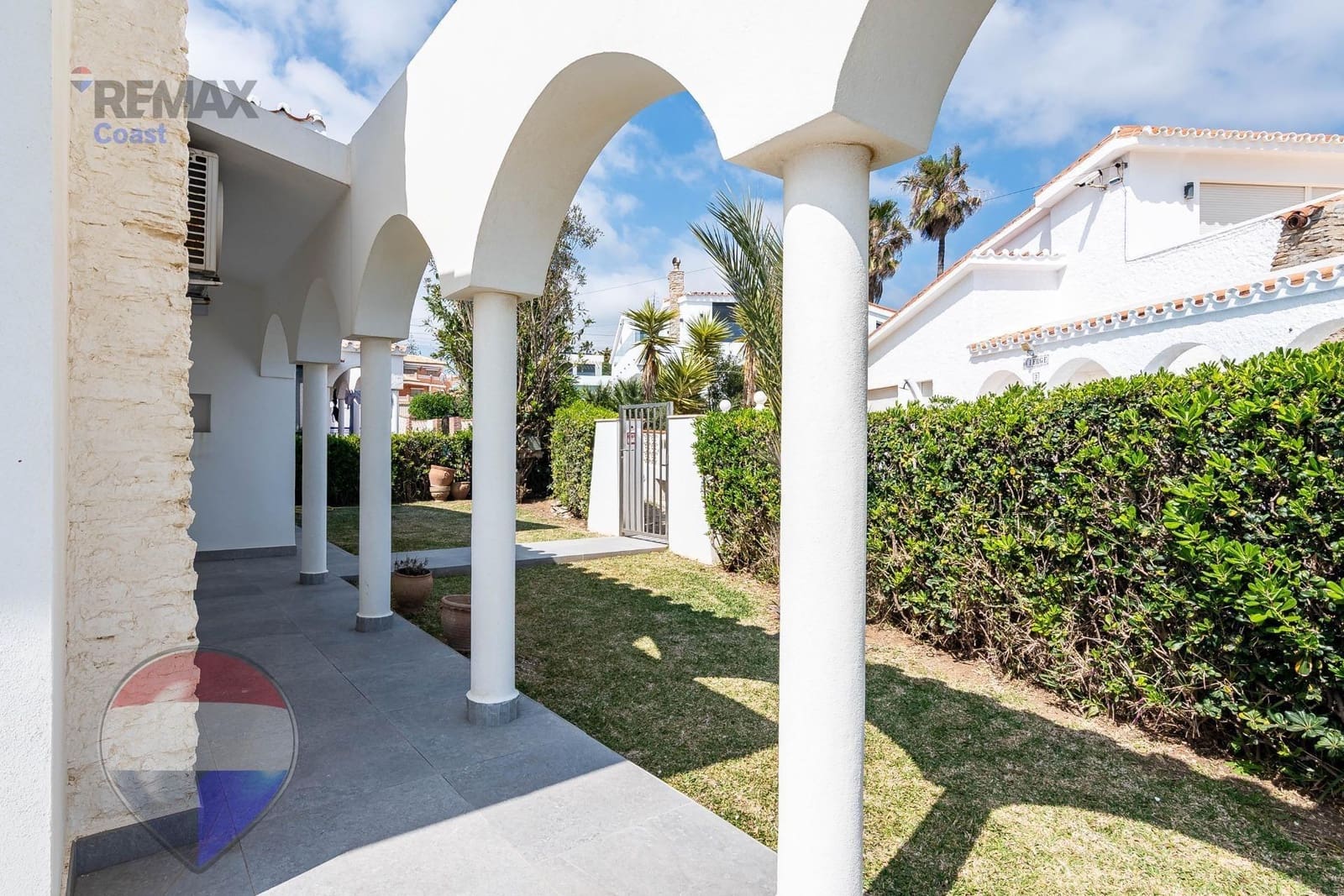 2 soverom Villa til salgs i Mijas med garasje - € 1 100 000 (Ref: 9726772)