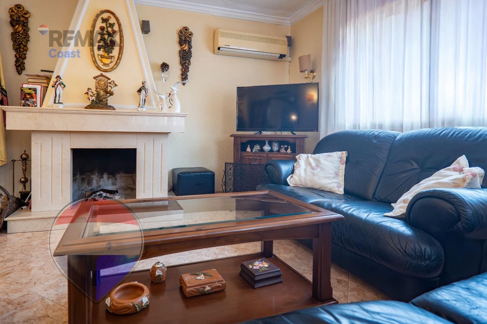 7 Zimmer Villa zu verkaufen in Malaga Stadt mit Pool - 699.000 € (Ref: 9726773)