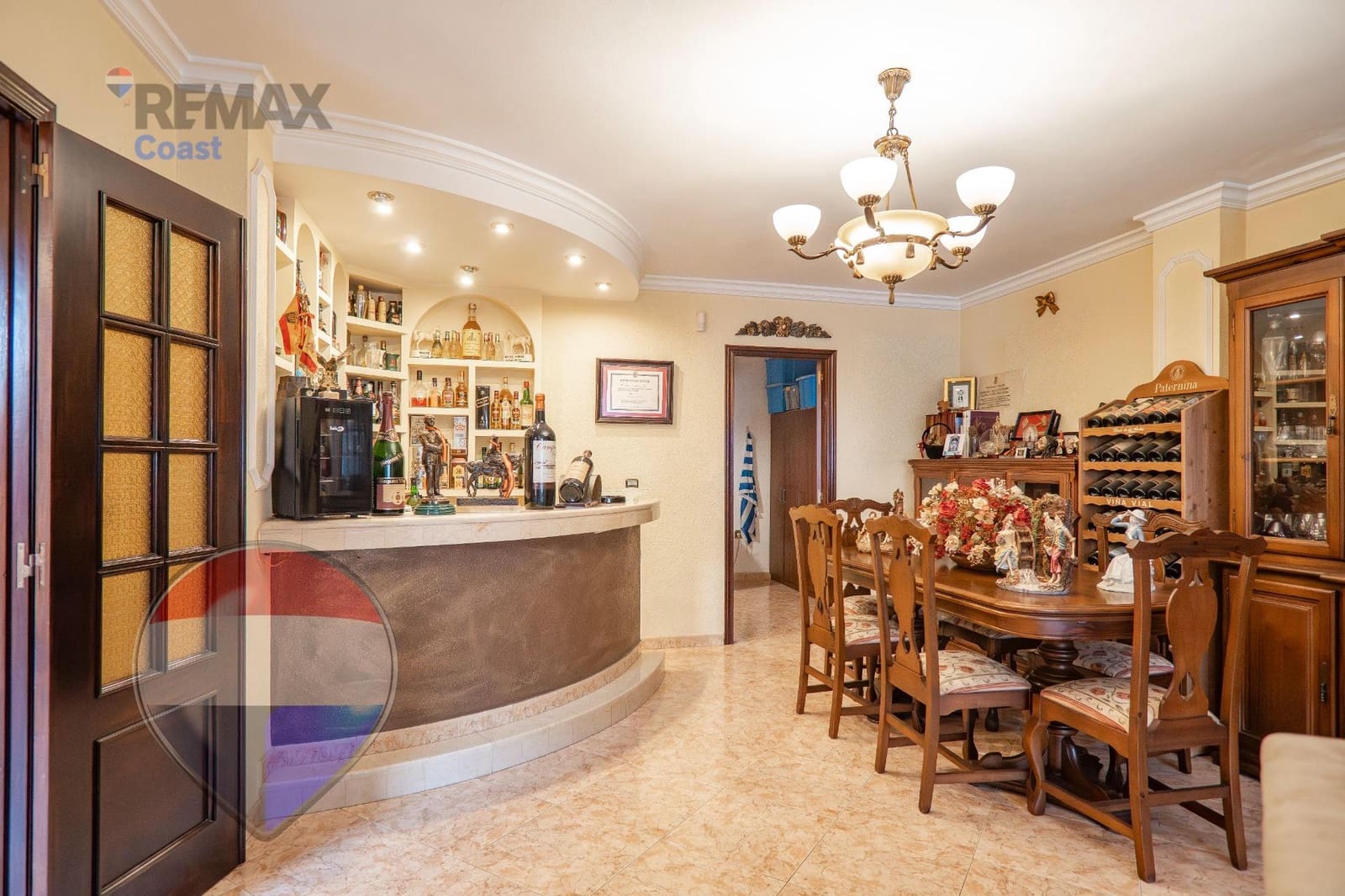 7 Zimmer Villa zu verkaufen in Malaga Stadt mit Pool - 699.000 € (Ref: 9726773)