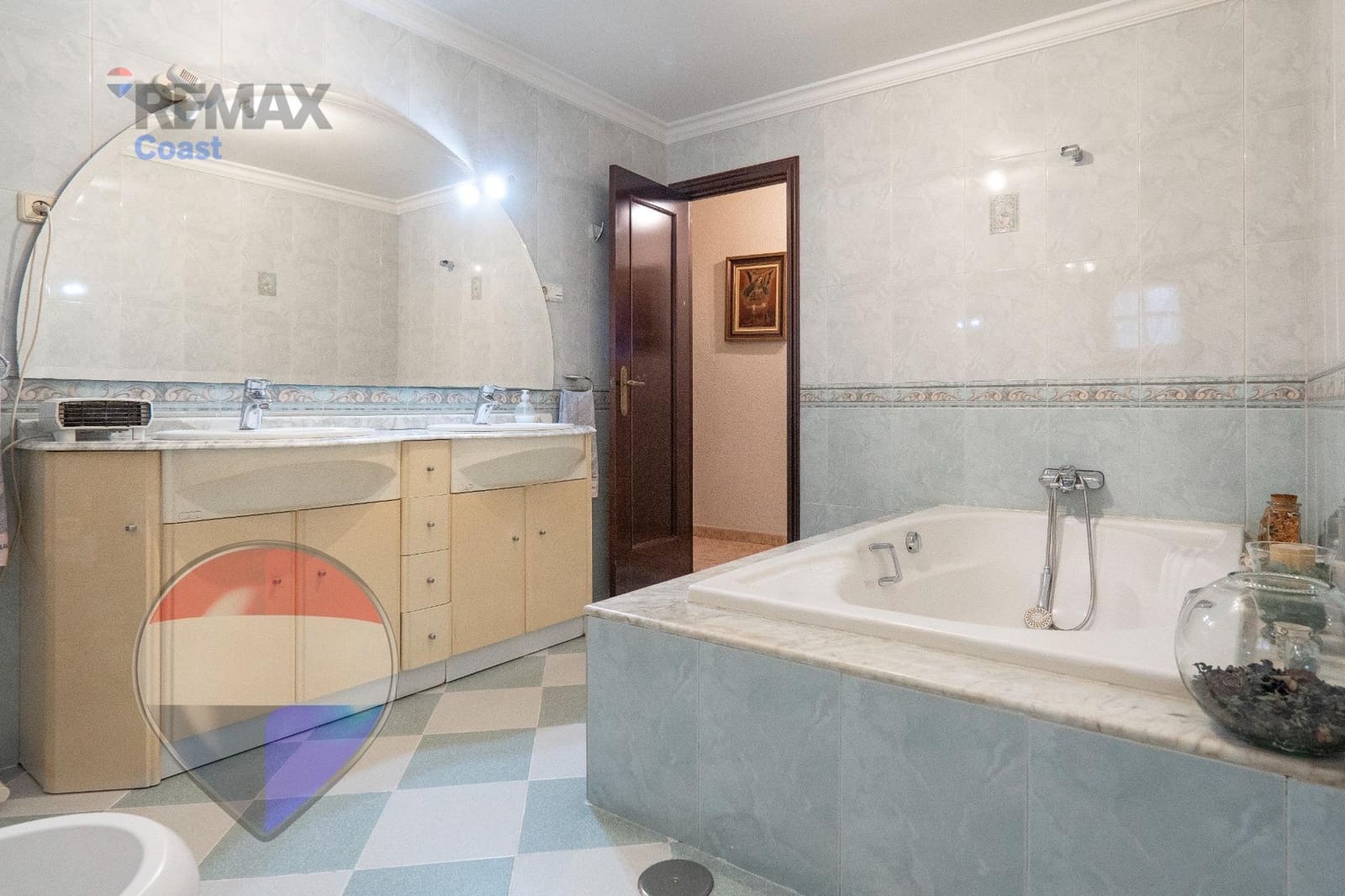 7 Zimmer Villa zu verkaufen in Malaga Stadt mit Pool - 699.000 € (Ref: 9726773)