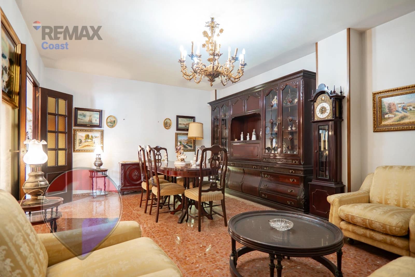 7 Zimmer Villa zu verkaufen in Malaga Stadt mit Pool - 699.000 € (Ref: 9726773)