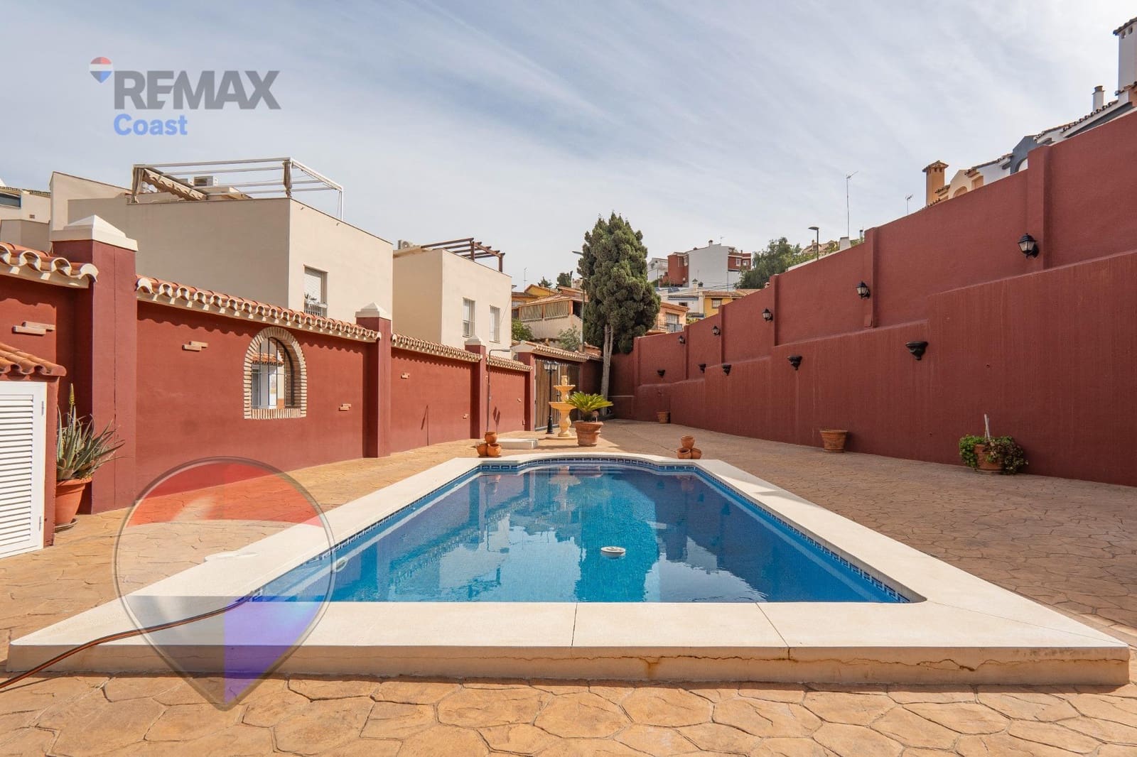 7 Zimmer Villa zu verkaufen in Malaga Stadt mit Pool - 699.000 € (Ref: 9726773)
