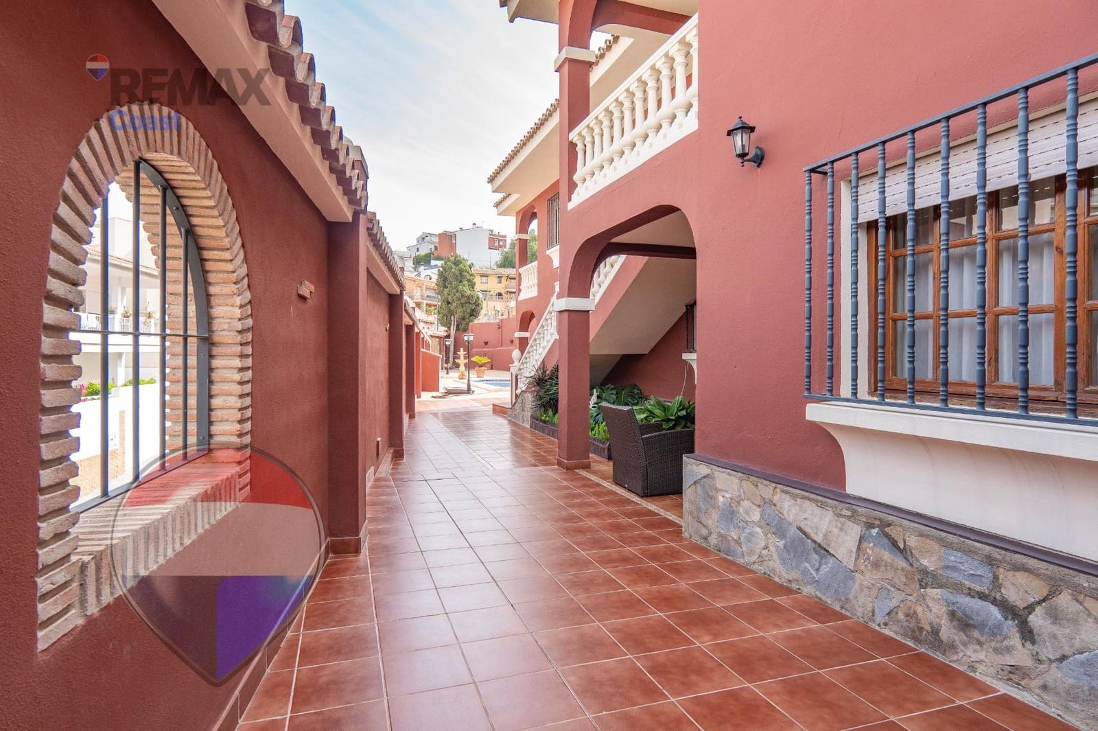 7 Zimmer Villa zu verkaufen in Malaga Stadt mit Pool - 699.000 € (Ref: 9726773)