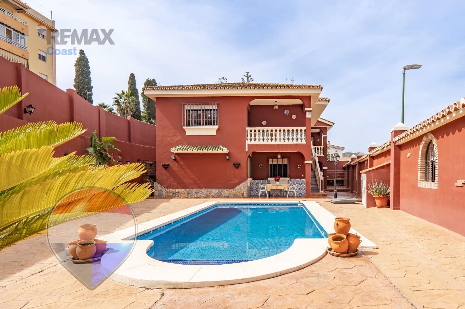 7 Zimmer Villa zu verkaufen in Malaga Stadt mit Pool - 699.000 € (Ref: 9726773)