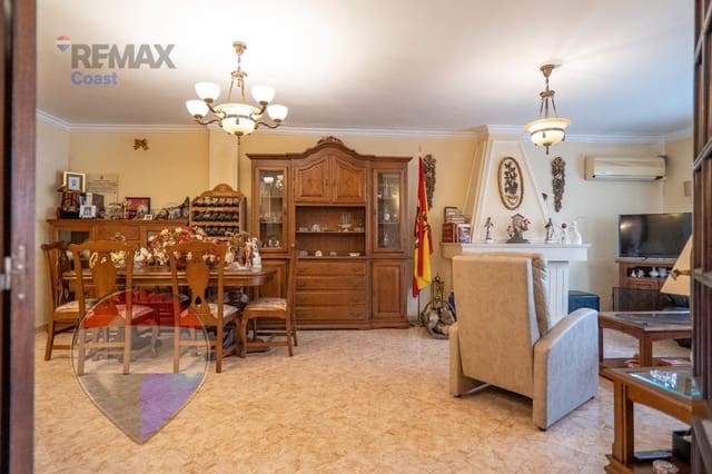 7 chambre Villa/Maison à vendre à Ciudad Jardín, Malaga ville avec piscine - 699 000 € (Ref: 9726773)