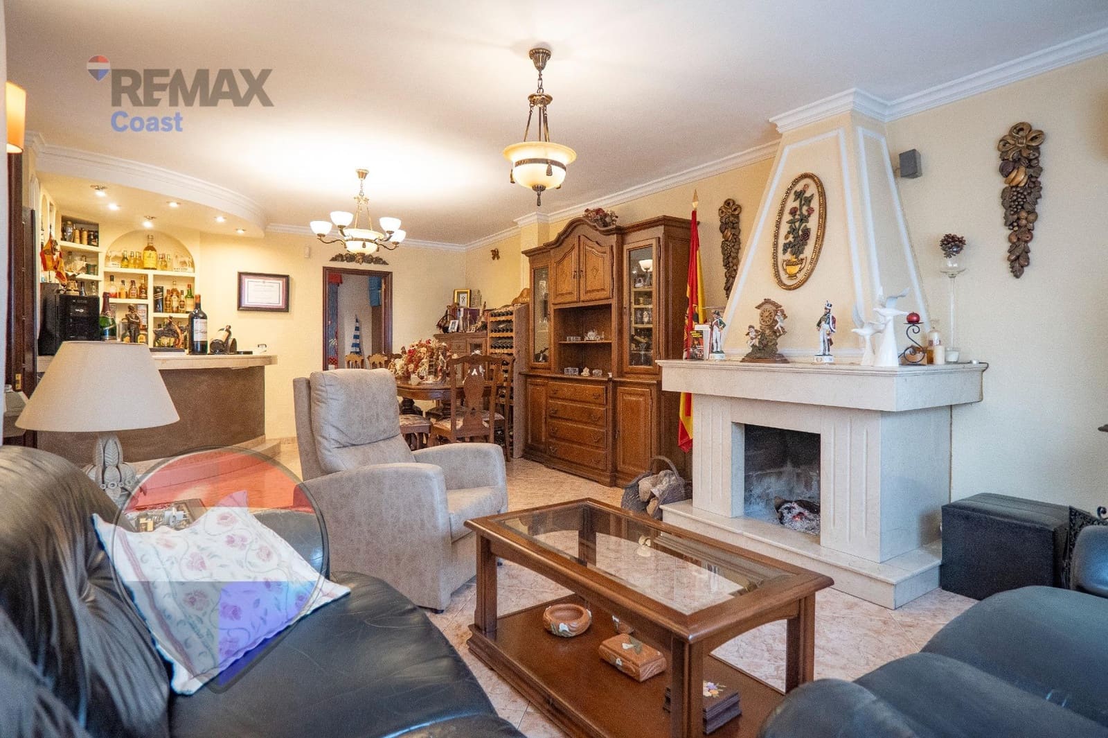 7 bedroom Villa for sale in Malaga city with pool - € 699,000 (Ref: 9726773)