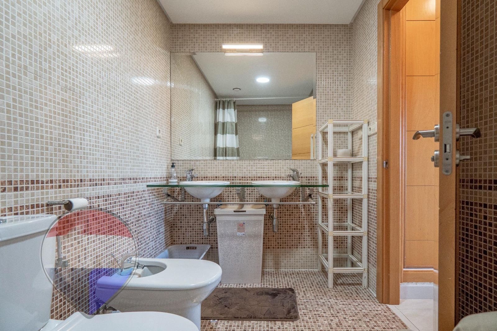 2 bedroom Penthouse for rent in Almayate with pool - € 950 (Ref: 9735696)