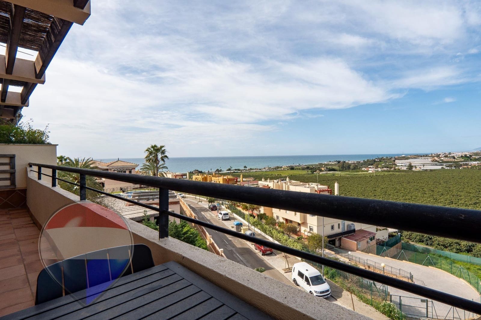 2 bedroom Penthouse for rent in Almayate with pool - € 950 (Ref: 9735696)