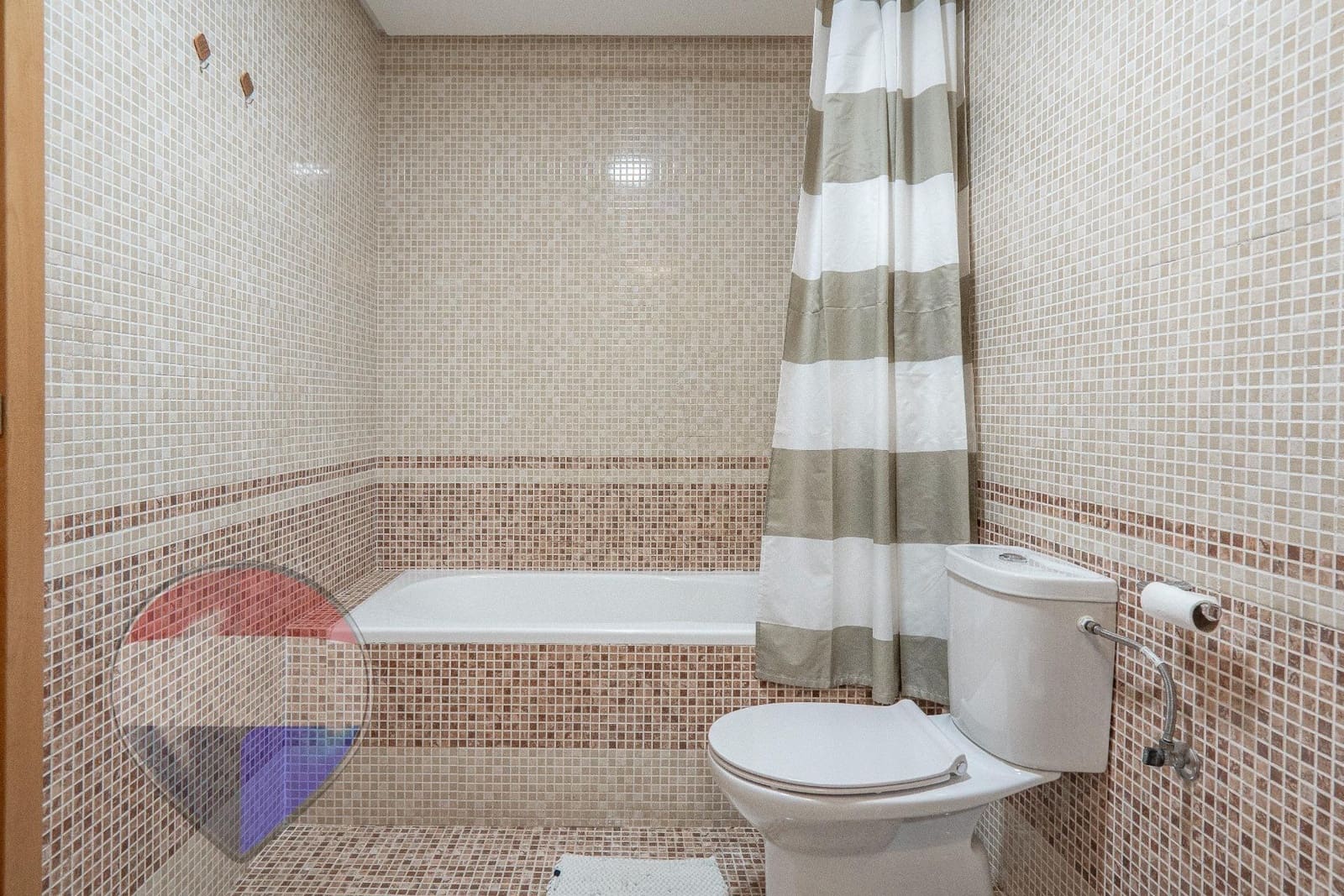 2 bedroom Penthouse for rent in Almayate with pool - € 950 (Ref: 9735696)