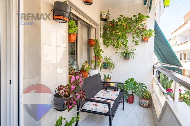 3 makuuhuone Asunto myytävänä paikassa Torre del Mar, Vélez-Málaga - 225 000 € (Ref: 9735697)