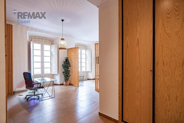 Bureau de 1 chambre à louer à Malaga ville - 1 250 € (Ref: 9748154)