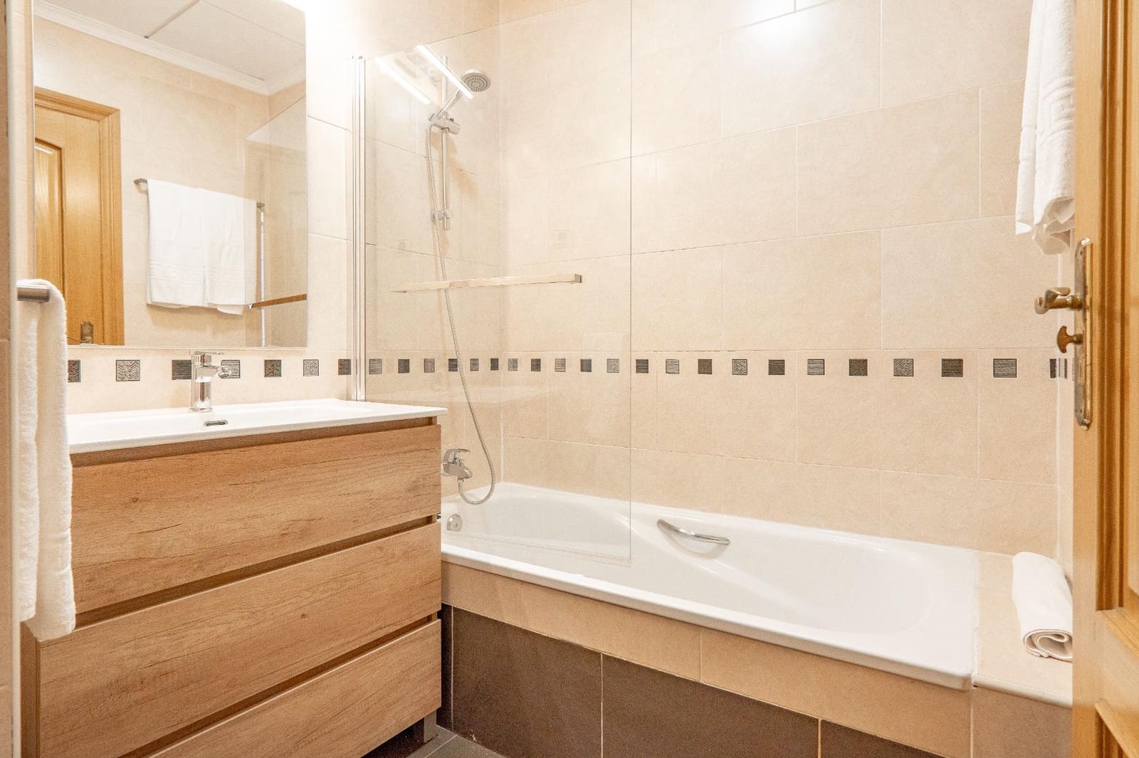 1 quarto Apartamento para arrendar em Malaga cidade - 1 400 € (Ref: 9748155)