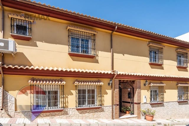 7 sypialnia Willa na sprzedaż w El Limonar, Miasto Málaga - 899 000 € (Ref: 9755860)