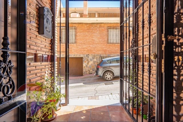 7 sypialnia Willa na sprzedaż w El Limonar, Miasto Málaga - 899 000 € (Ref: 9755860)