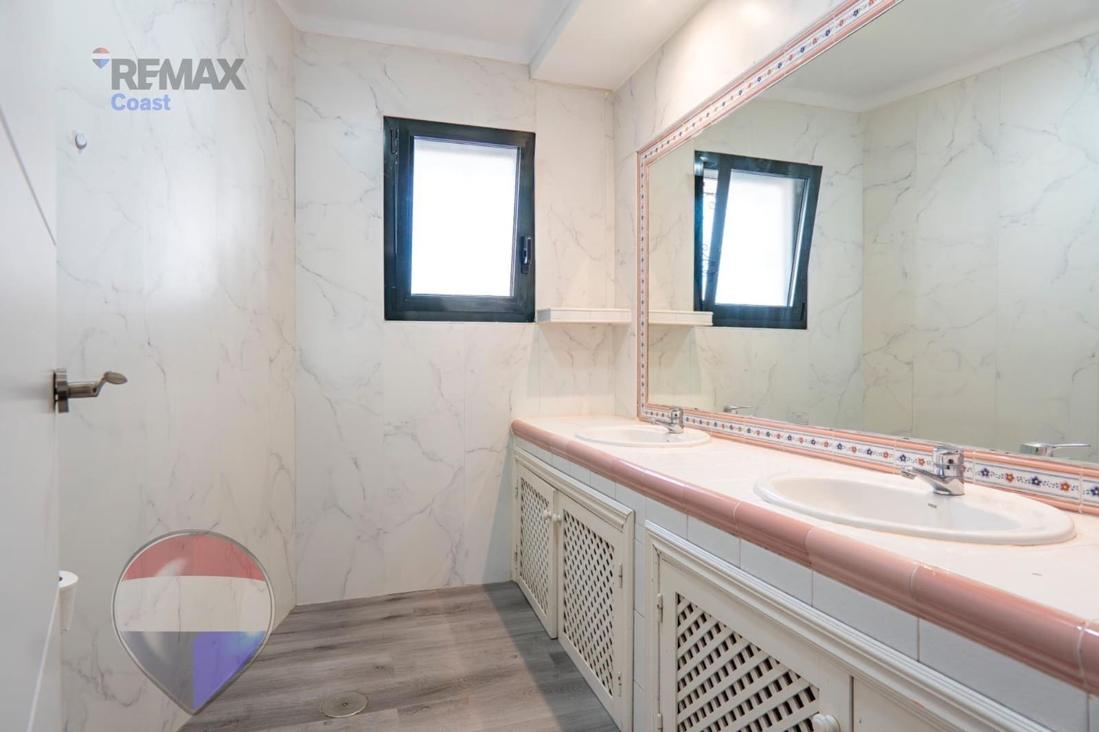 6 bedroom Villa for sale in Rincon de la Victoria with pool - € 1,049,000 (Ref: 9755861)