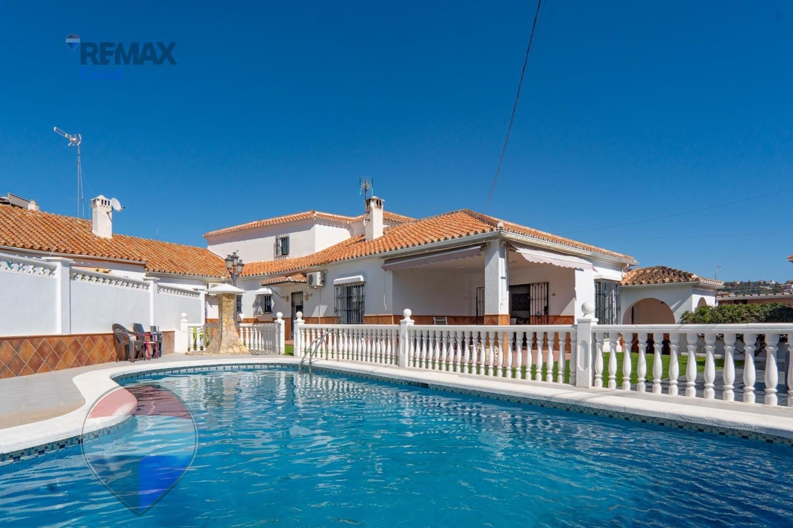 6 bedroom Villa for sale in Rincon de la Victoria with pool - € 1,049,000 (Ref: 9755861)