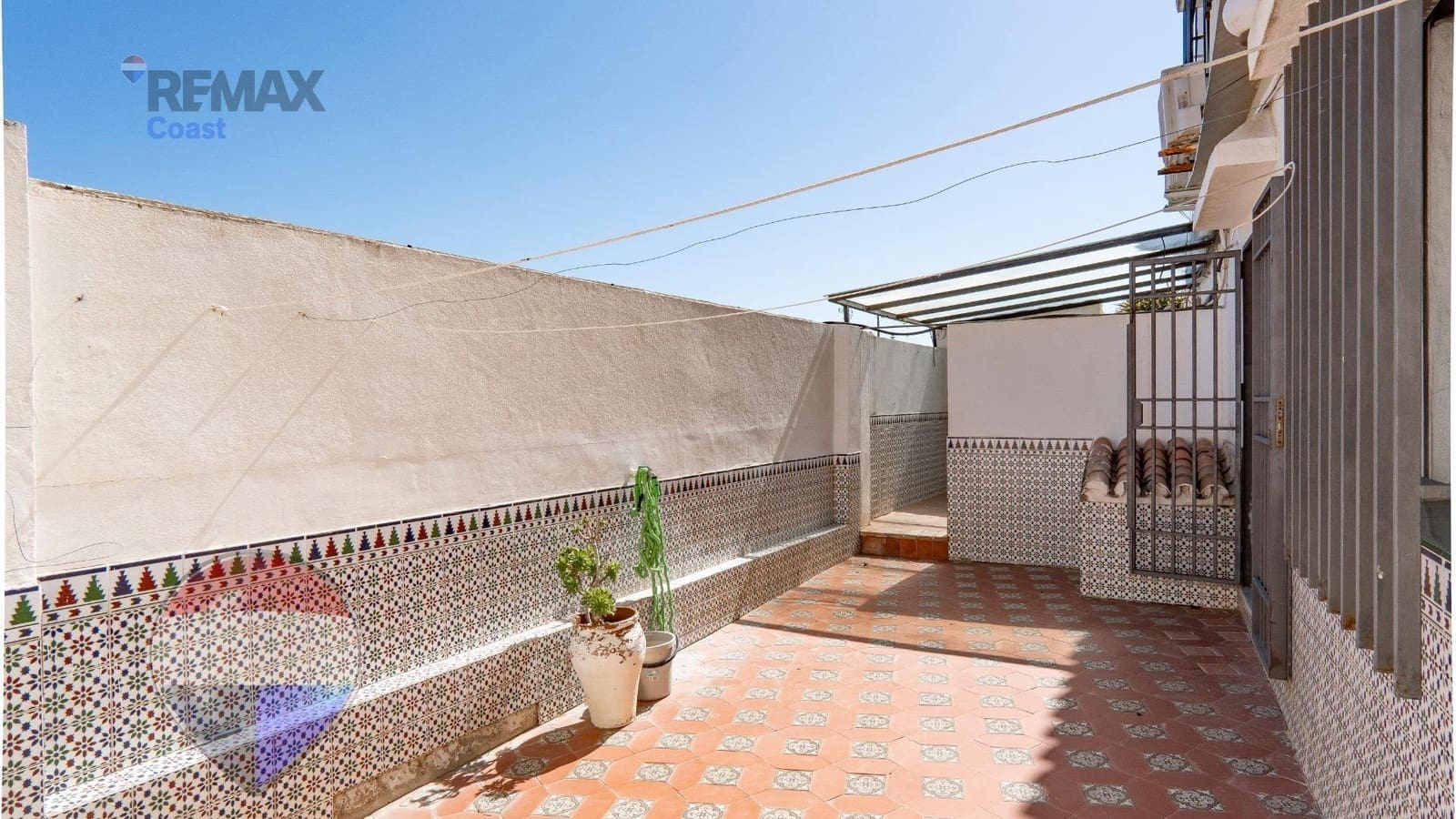 6 bedroom Villa for sale in Rincon de la Victoria with pool - € 1,049,000 (Ref: 9755861)
