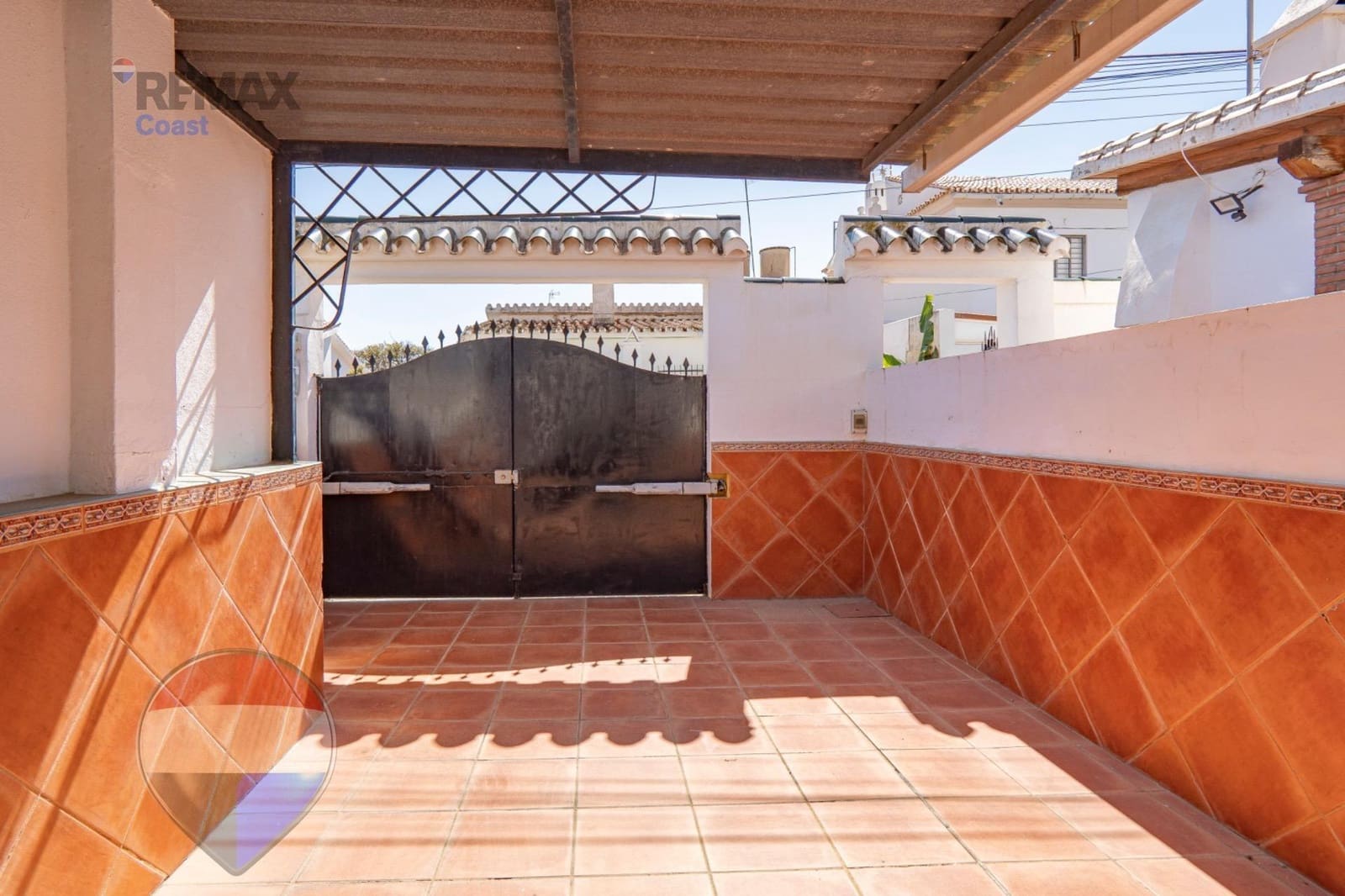 6 bedroom Villa for sale in Rincon de la Victoria with pool - € 1,049,000 (Ref: 9755861)